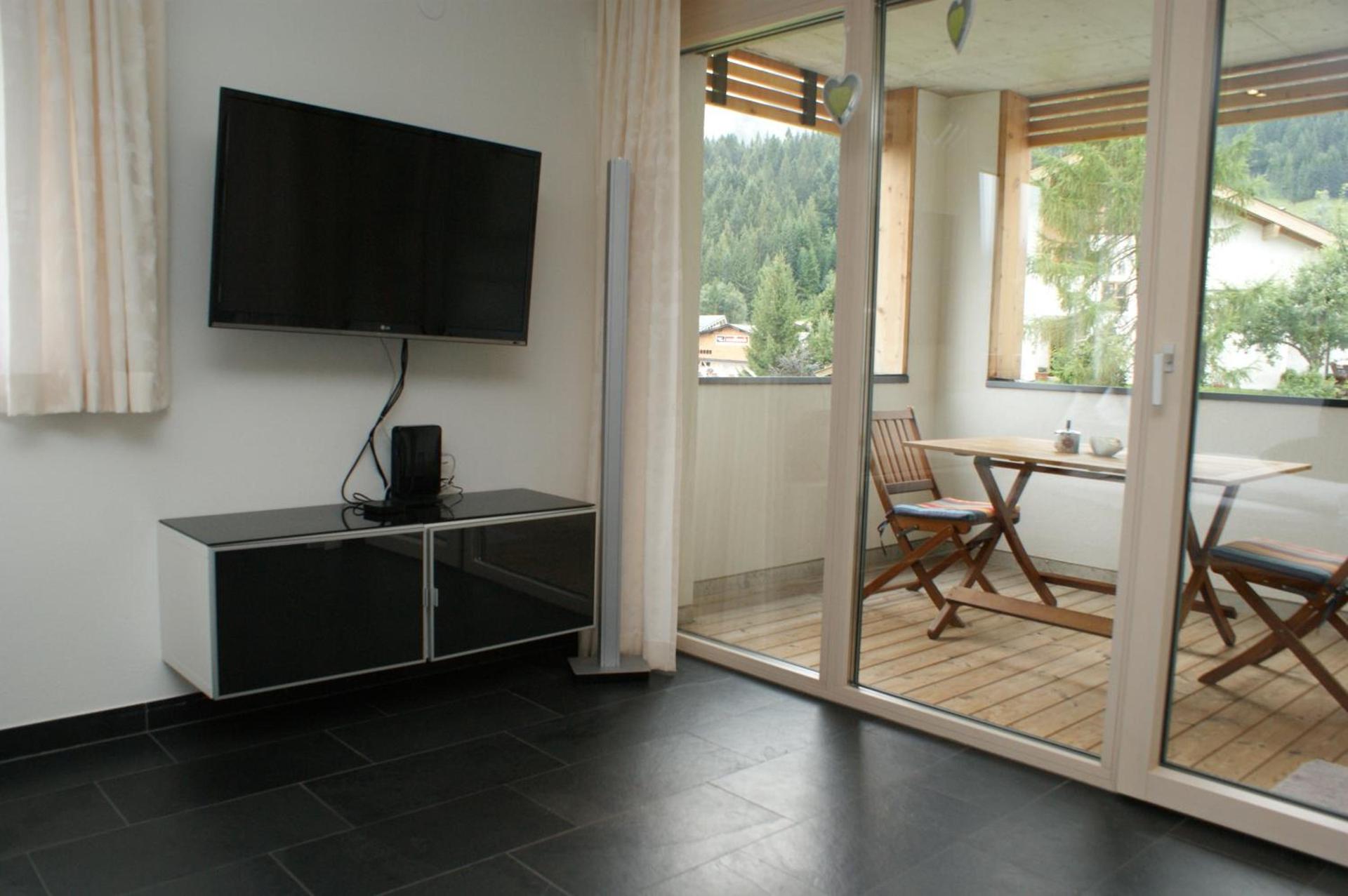 Apartment mit 1 Schlafzimmer und Balkon - 2